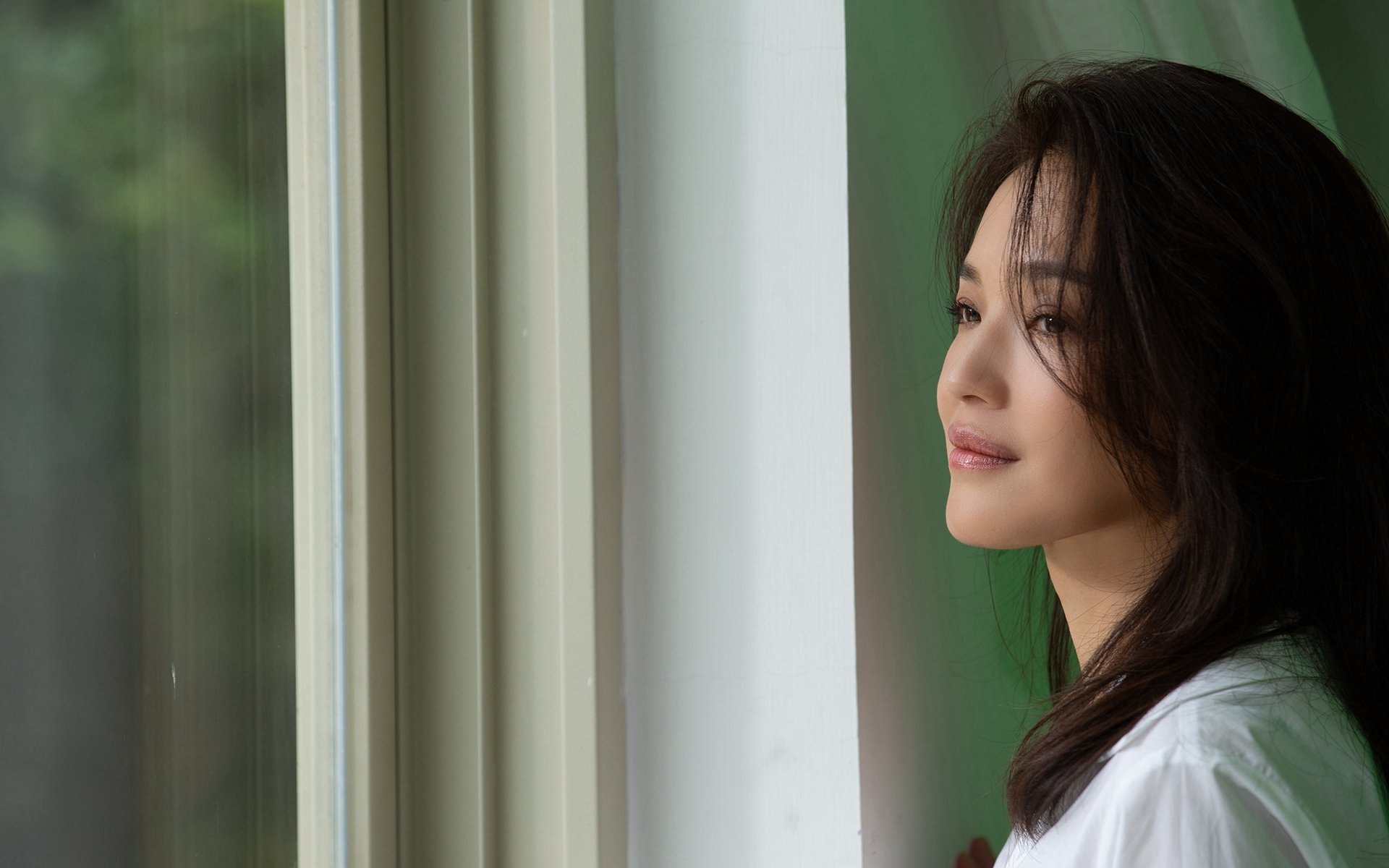 巴黎中场调度精准掌控全场节奏，巴黎 主场