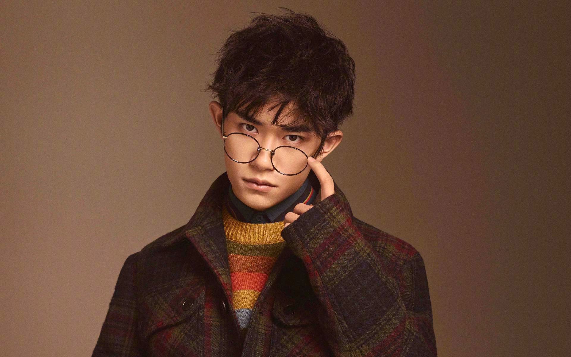 职业选手开设训练直播间科普战术细节，职业选手打训练赛是用什么账号打